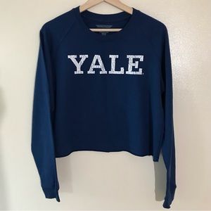 Yale • L • Cropped Long Sleeve Top